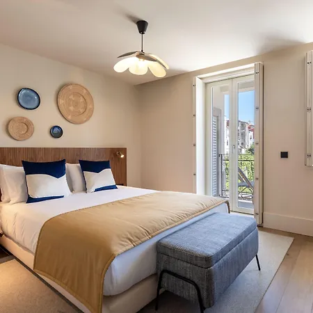 Ando Living - Santa Catarina House 4* Porto