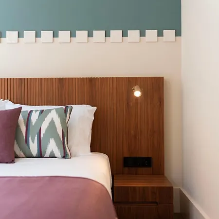 Ando Living - Santa Catarina House Aparthotel Oporto